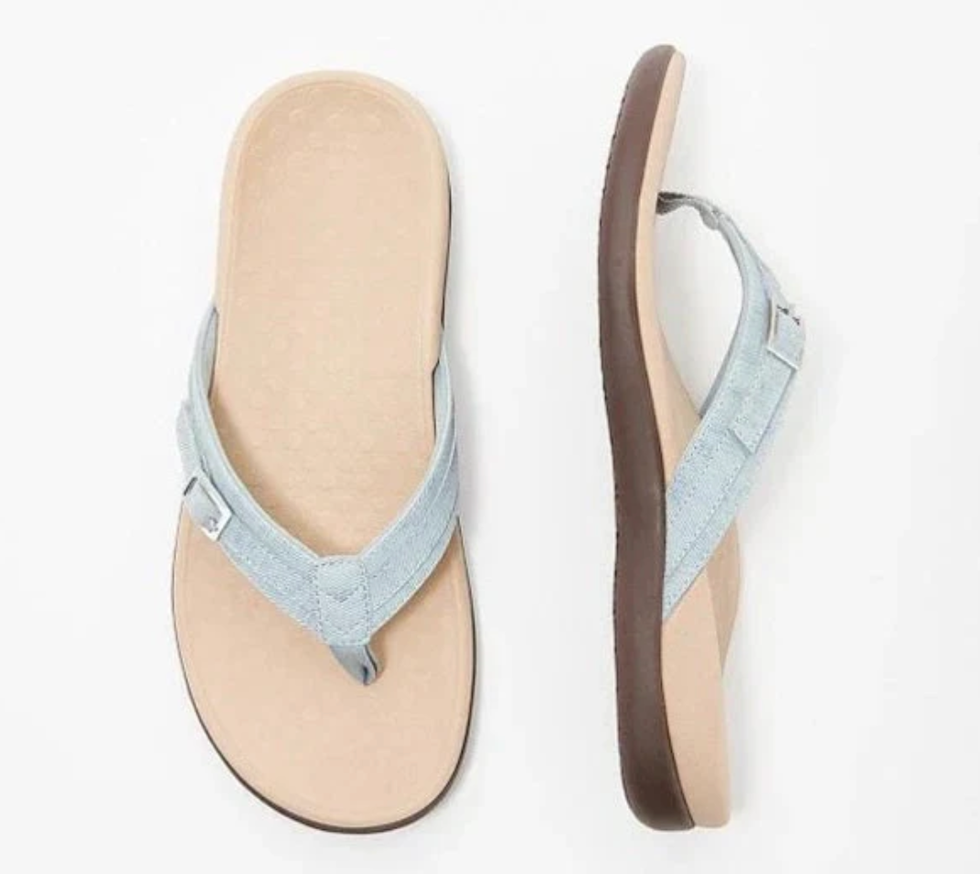 Ζωντανές ορθοπεδικές σαγιονάρες